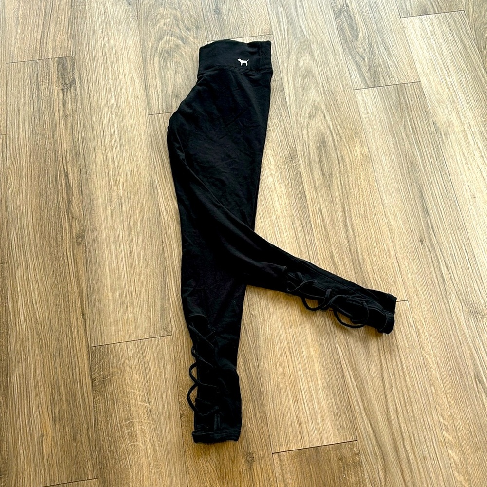 PINK Yoga Ankle Lace Legging